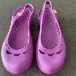 Brand new crocs for woman